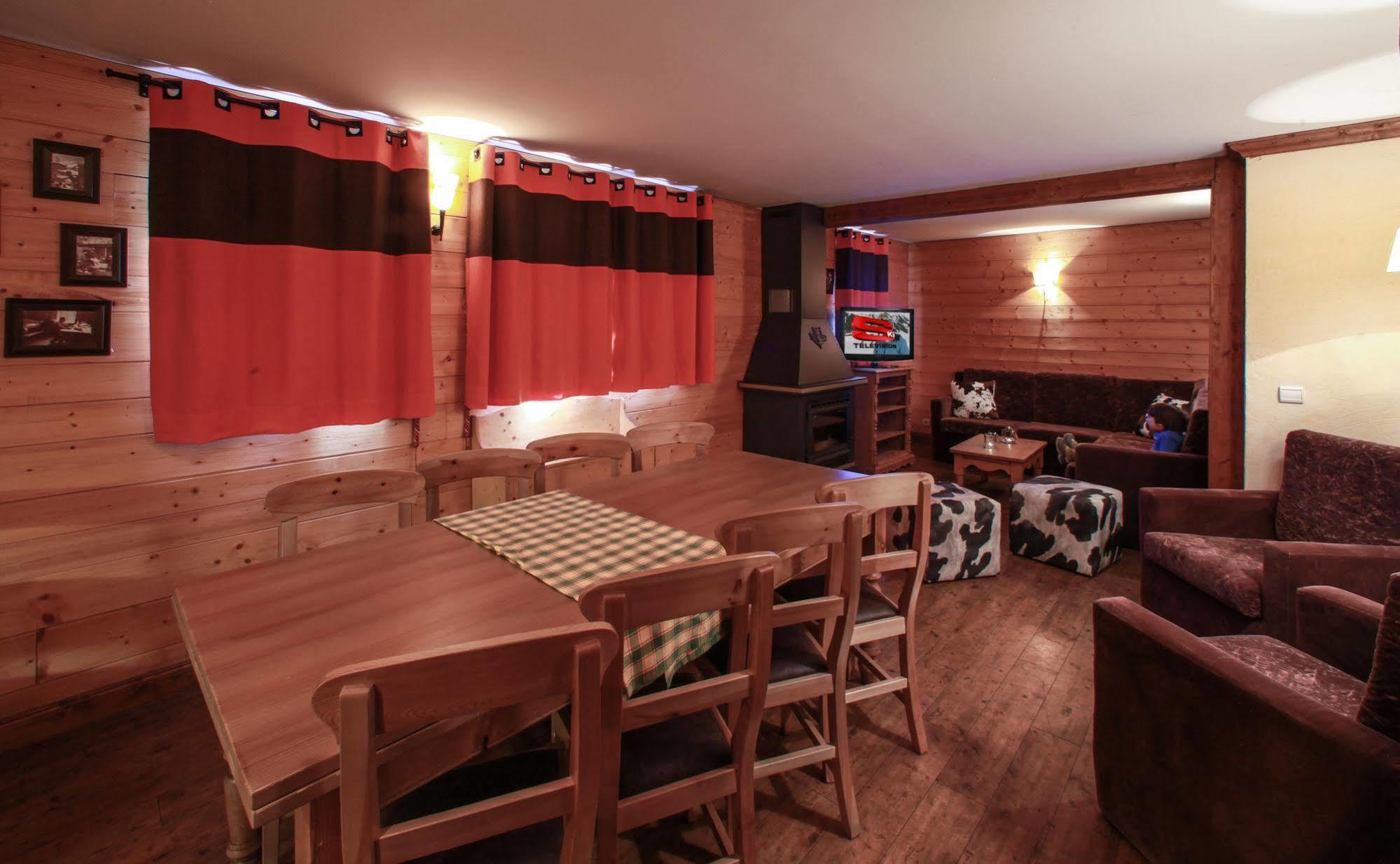 Chalets Montana Planton ทีนเญอ ภายนอก รูปภาพ